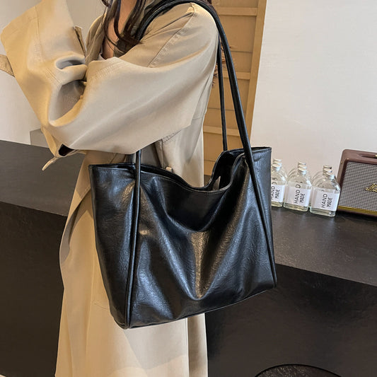 Soft Leather Shoulder Bag Large Capacity Commuter Totes Shopping Travel Bags For Women