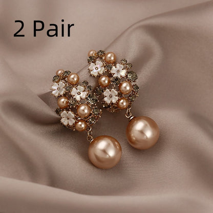 Brincos Femininos com Strass, Flores e Pérolas – Estilo Elegante