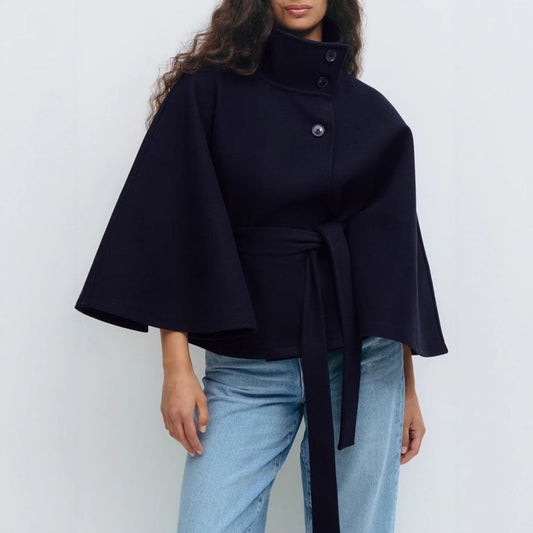Casaco Feminino de Inverno com Gola Alta e Mangas Bat-Wing – Estilo Elegante