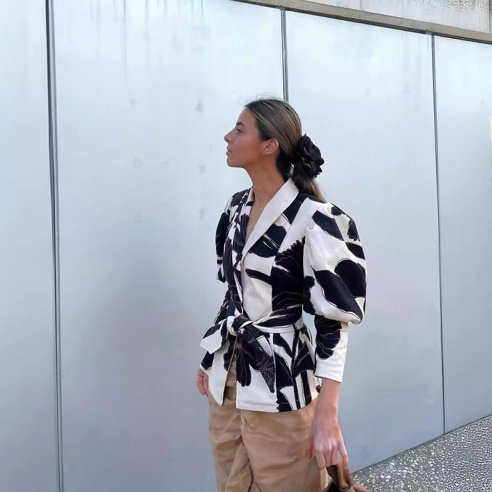 Fashion Personality New Women's Slim Coat