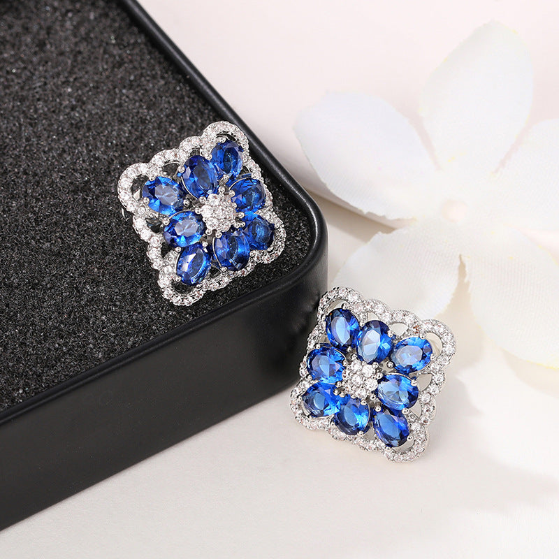 Personalized Design Exaggerated High Sense Unique Dignified Flowers All-match Ear Studs