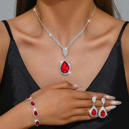 Pingente Feminino Gota com Cristais – Estilo Elegante